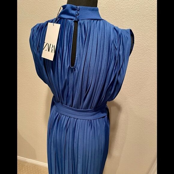 NWT Zara Voluminous Pleated Dress - Picture 9 of 12